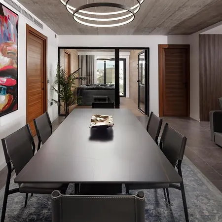 Hotel Grands Residences And 4*