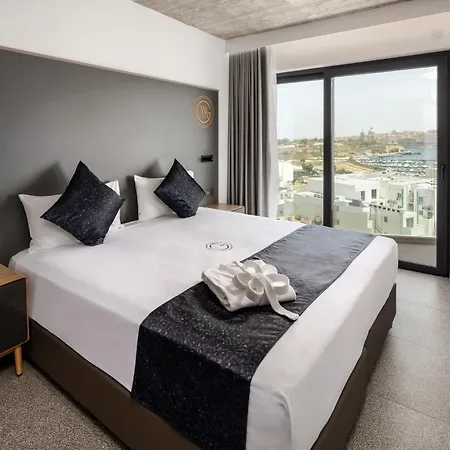 Hotel Grands Residences And