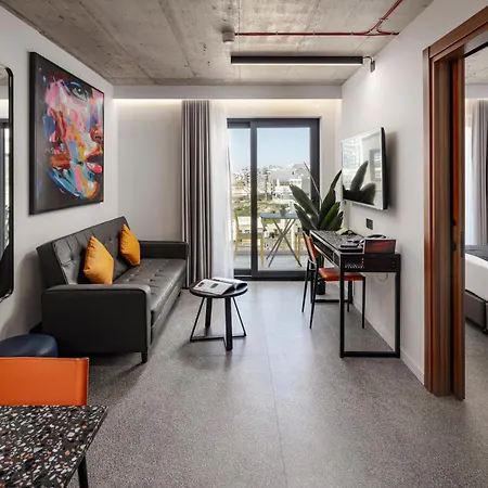 Hotel Grands Residences And