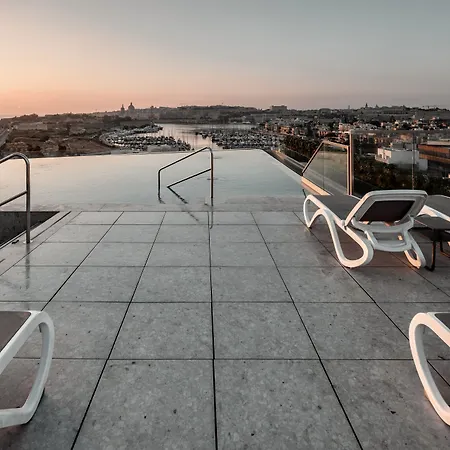 Hotel Grands And Sliema