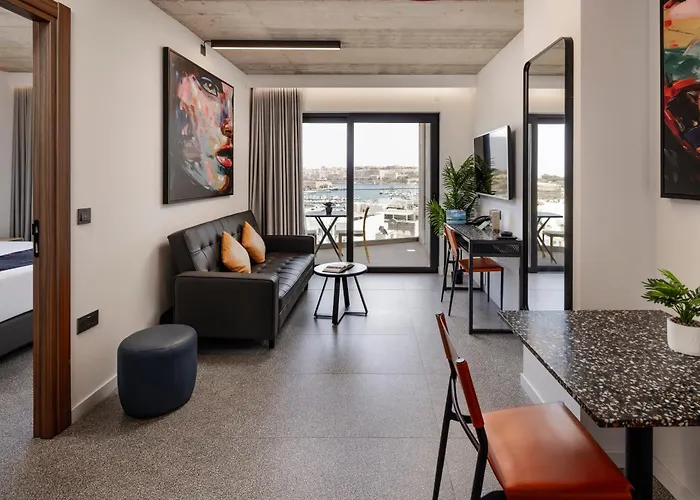 Hotel Grands And Sliema